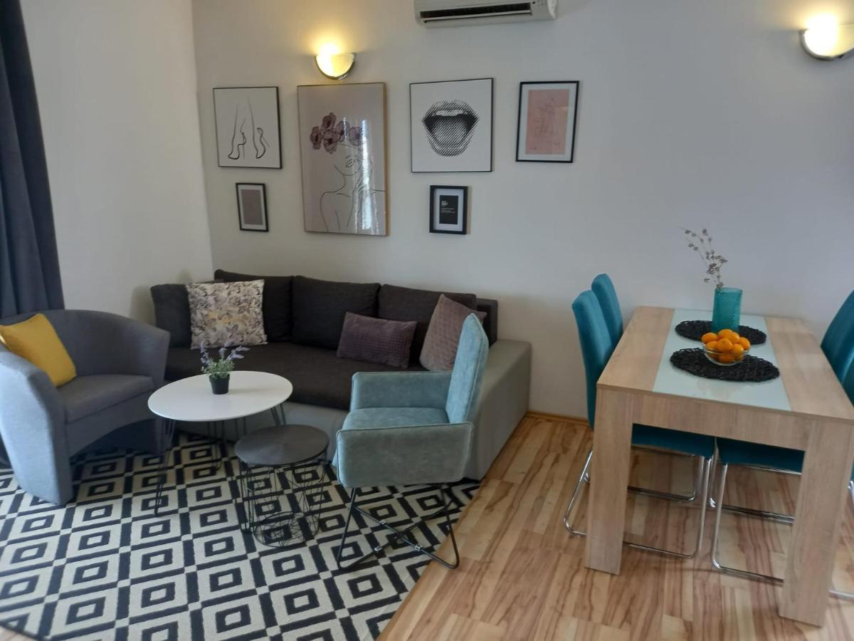 Apartmani Nella Vir Rum bild